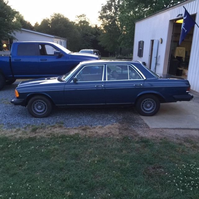 1983 Mercedes-Benz 300-Series