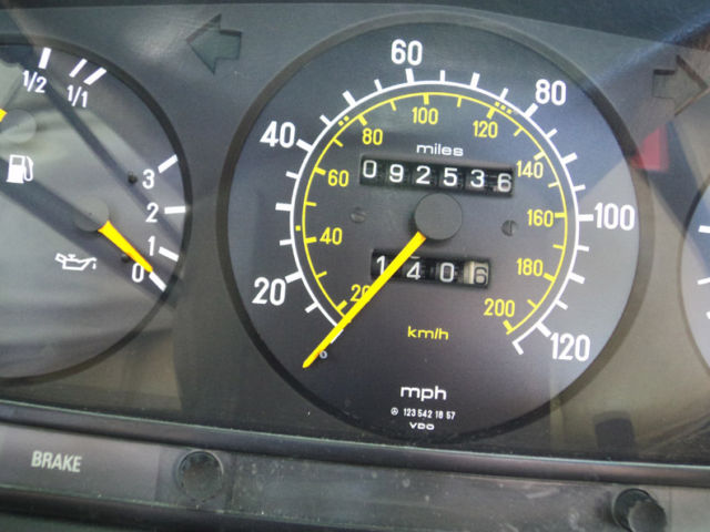 1983 Mercedes-Benz 300-Series - photo 11
