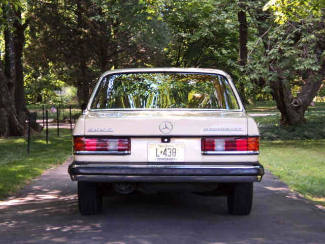 1983 Mercedes-Benz 300-Series - photo 6