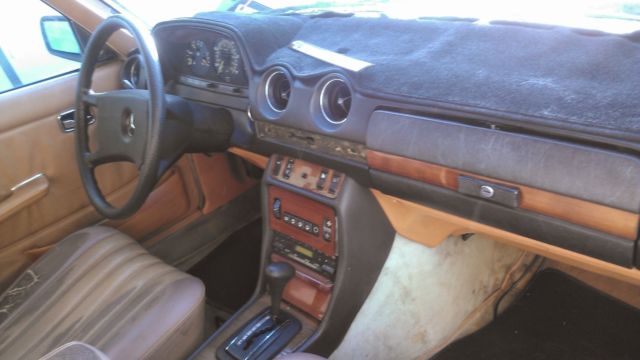 1983 Mercedes-Benz 300-Series 300D - photo 7