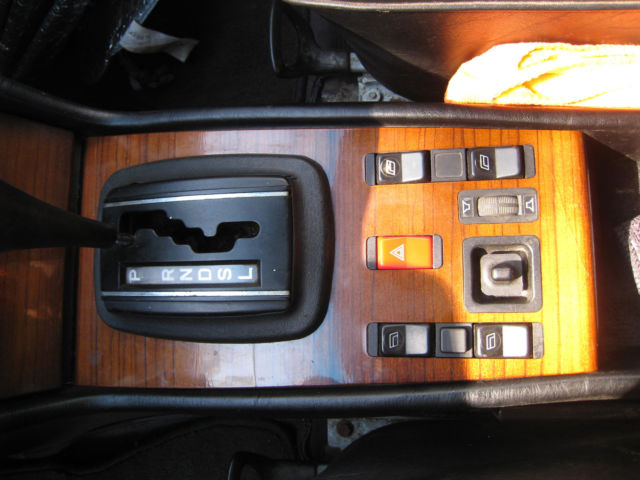 1983 Mercedes-Benz 300-Series - photo 11