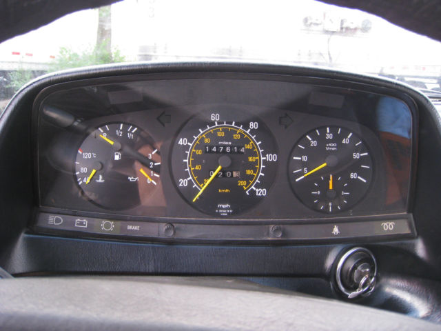 1983 Mercedes-Benz 300-Series - photo 12