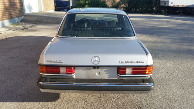 1983 Mercedes-Benz 300-Series - photo 5