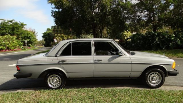 1983 Mercedes-Benz 300-Series SEE FULL ITEM DESCRIPTION BELOW - photo 3