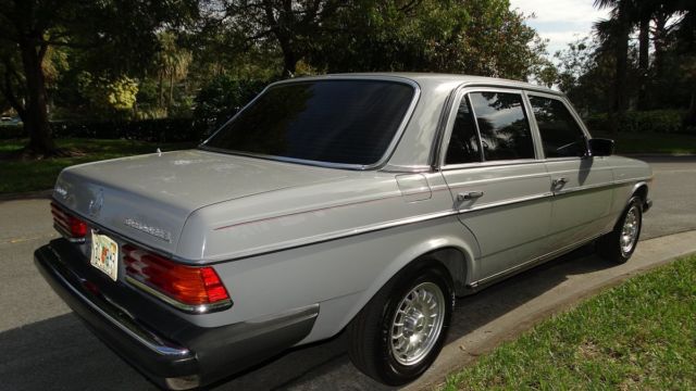 1983 Mercedes-Benz 300-Series SEE FULL ITEM DESCRIPTION BELOW - photo 5