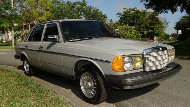 1983 Mercedes-Benz 300-Series SEE FULL ITEM DESCRIPTION BELOW - photo 7