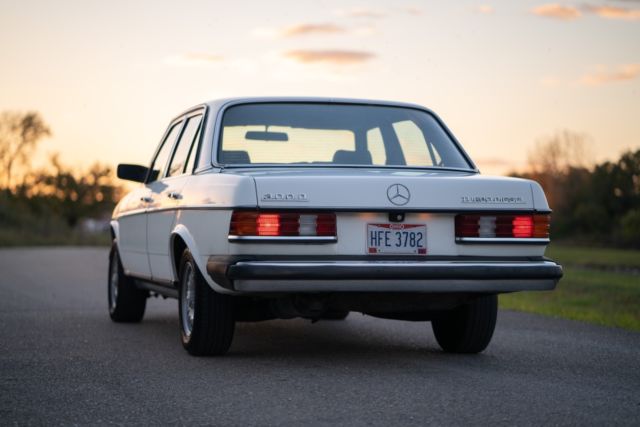 1983 Mercedes-Benz 300-Series 300D-T - photo 5