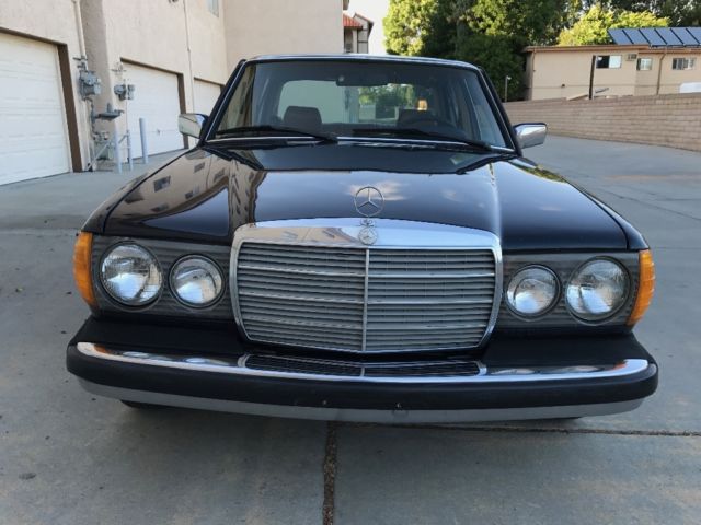 1983 Mercedes-Benz 300-Series - photo 3