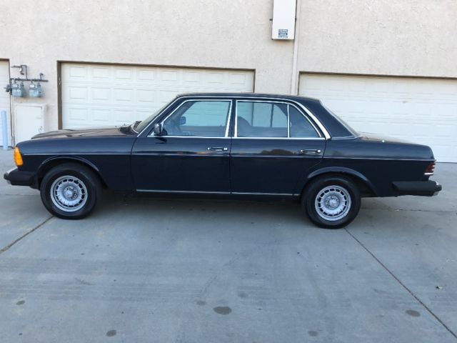 1983 Mercedes-Benz 300-Series - photo 7