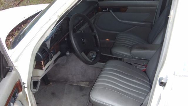 1983 Mercedes-Benz 300-Series - photo 10