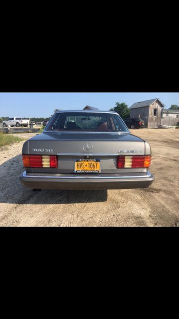 1983 Mercedes-Benz 300-Series - photo 2