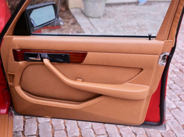 1983 Mercedes-Benz 300-Series SD - photo 12