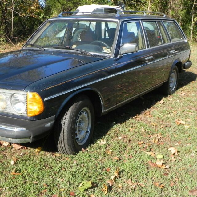 1983 Mercedes-Benz 300-Series Wagon - photo 7