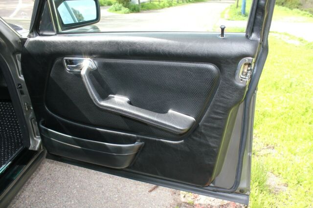 1983 Mercedes-Benz 300-Series - photo 11