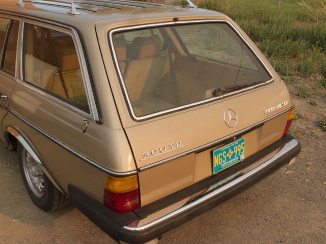 1983 Mercedes-Benz 300-Series - photo 8