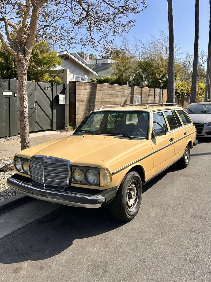 1983 Mercedes-Benz 300-Series W123 300 Turbo Diesel Wagon - photo 4