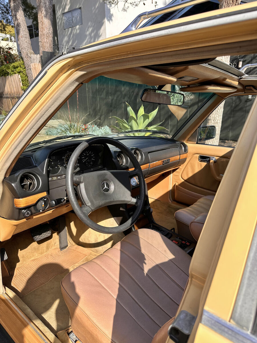 1983 Mercedes-Benz 300-Series W123 300 Turbo Diesel Wagon - photo 8