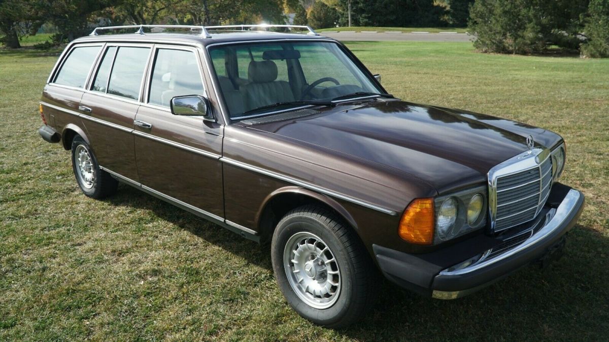 1983 Mercedes-Benz 300-Series TDT - photo 12
