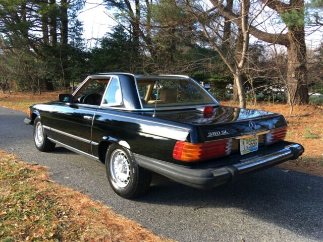 1983 Mercedes-Benz 300-Series - photo 3