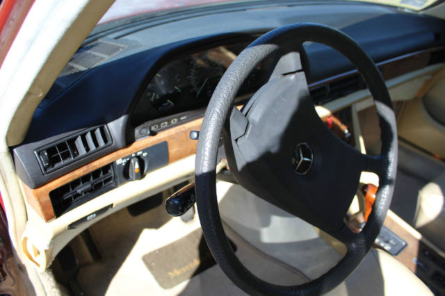 1983 Mercedes-Benz 300-Series 380SEL - photo 2