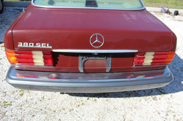 1983 Mercedes-Benz 300-Series 380SEL - photo 3