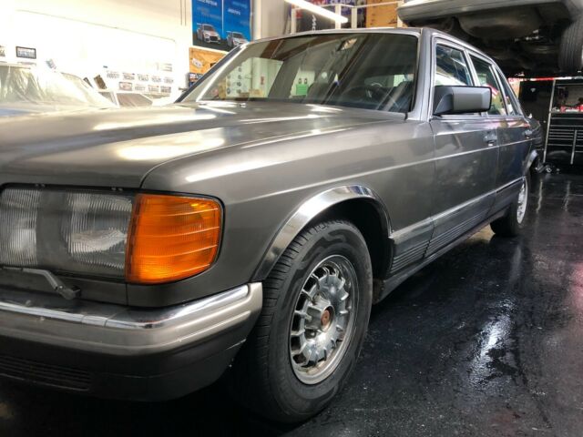 1983 Mercedes-Benz 300-Series - photo 2