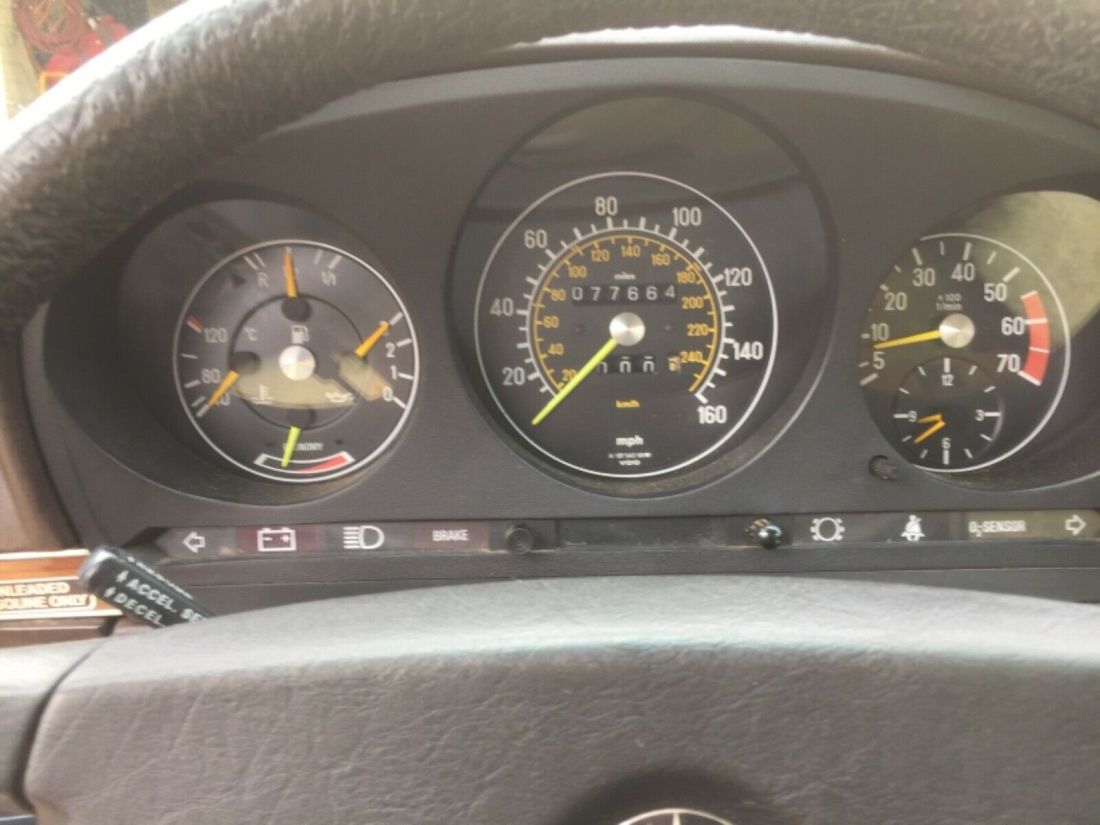 1983 Mercedes-Benz SL-Class 380SL, Both Tops - photo 10