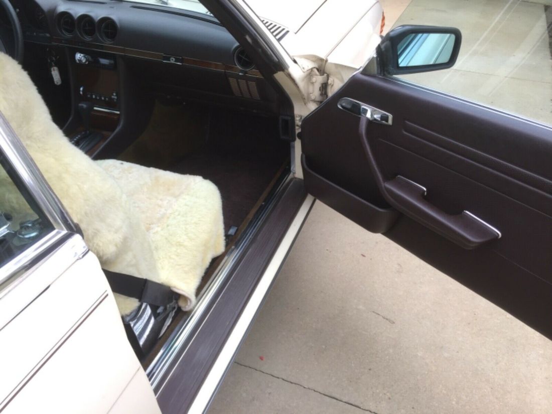 1983 Mercedes-Benz SL-Class 380SL, Both Tops - photo 7