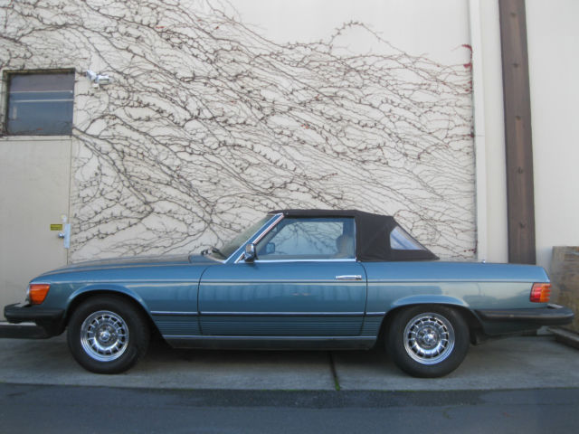 1983 Mercedes-Benz 300-Series Base Convertible 2-Door - photo 2