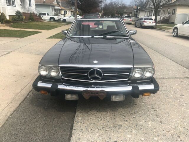 1983 Mercedes Benz 380SL Convertible with removable hardtop. Interior is amazin 1983 Mercedes-Benz 300-Series