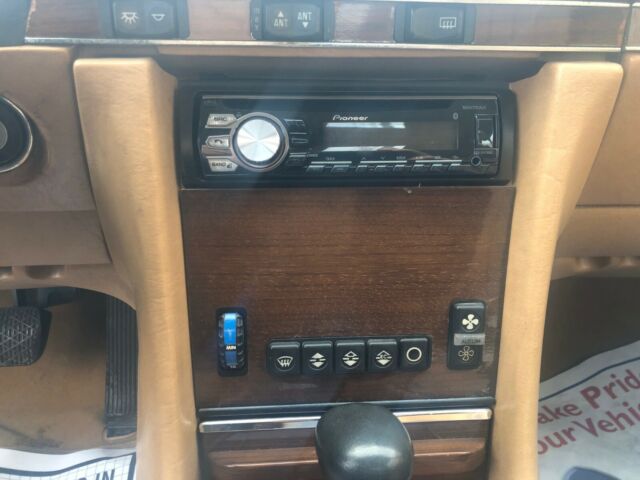 1983 Mercedes-Benz 300-Series - photo 13