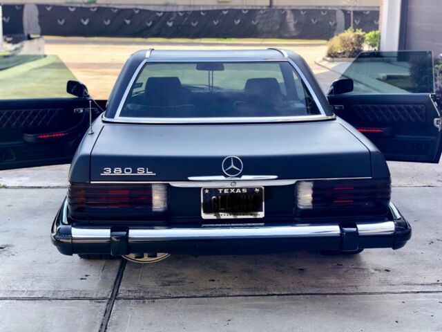 1983 Mercedes-Benz SL-Class - photo 3