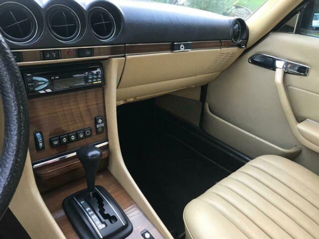 1983 Mercedes-Benz SL-Class Convertible - photo 10