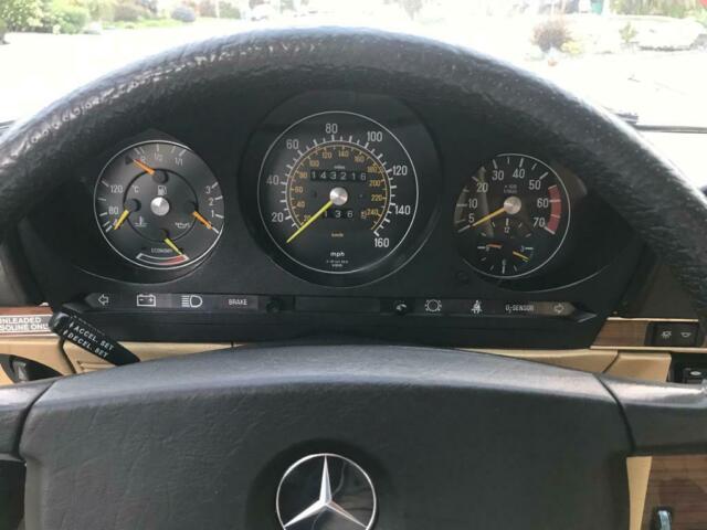 1983 Mercedes-Benz SL-Class Convertible - photo 13