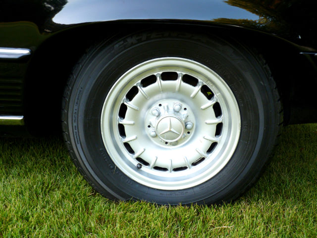1983 Mercedes-Benz 300-Series Base Convertible 2-Door - photo 11