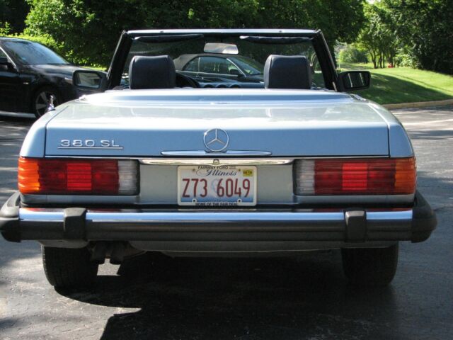 1983 Mercedes-Benz SL-Class CONVERTIBLE - photo 12
