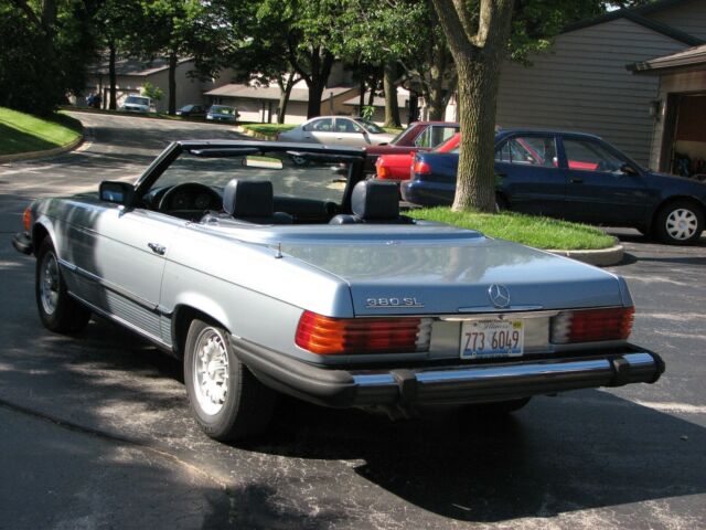 1983 Mercedes-Benz SL-Class CONVERTIBLE - photo 13