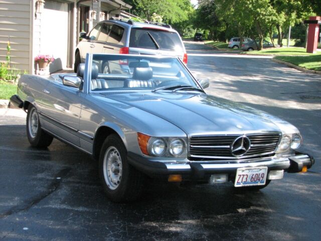 1983 Mercedes-Benz SL-Class CONVERTIBLE - photo 7