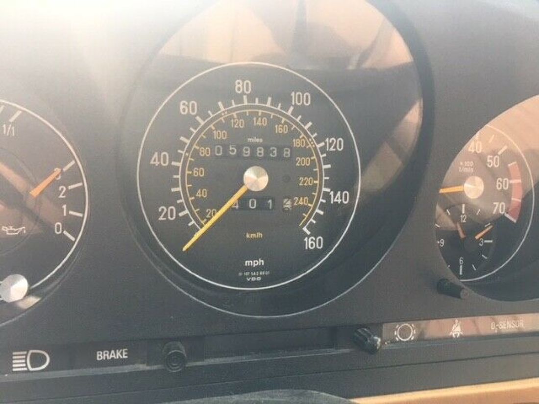 1983 Mercedes-Benz SL-Class Gold - photo 6