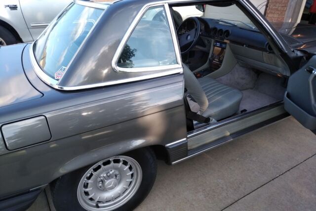 1983 Mercedes-Benz SL-Class 1983 MERCEDES-BENZ 380 SL - photo 7