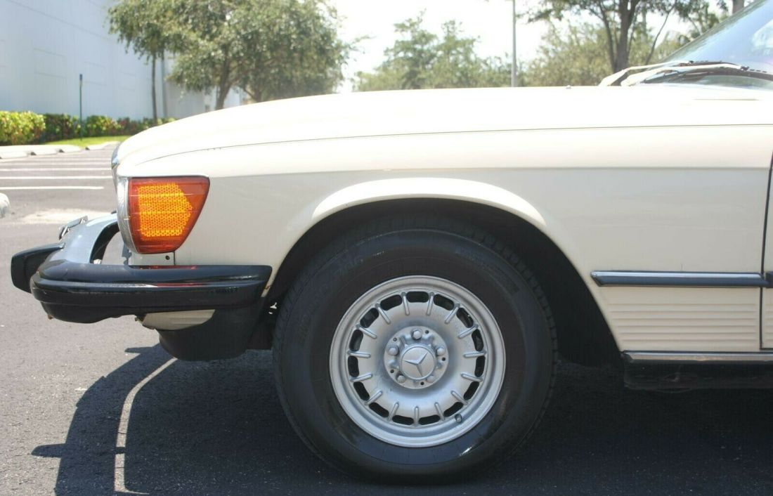 1983 Mercedes-Benz SL-Class 380SL, Both Tops - photo 7