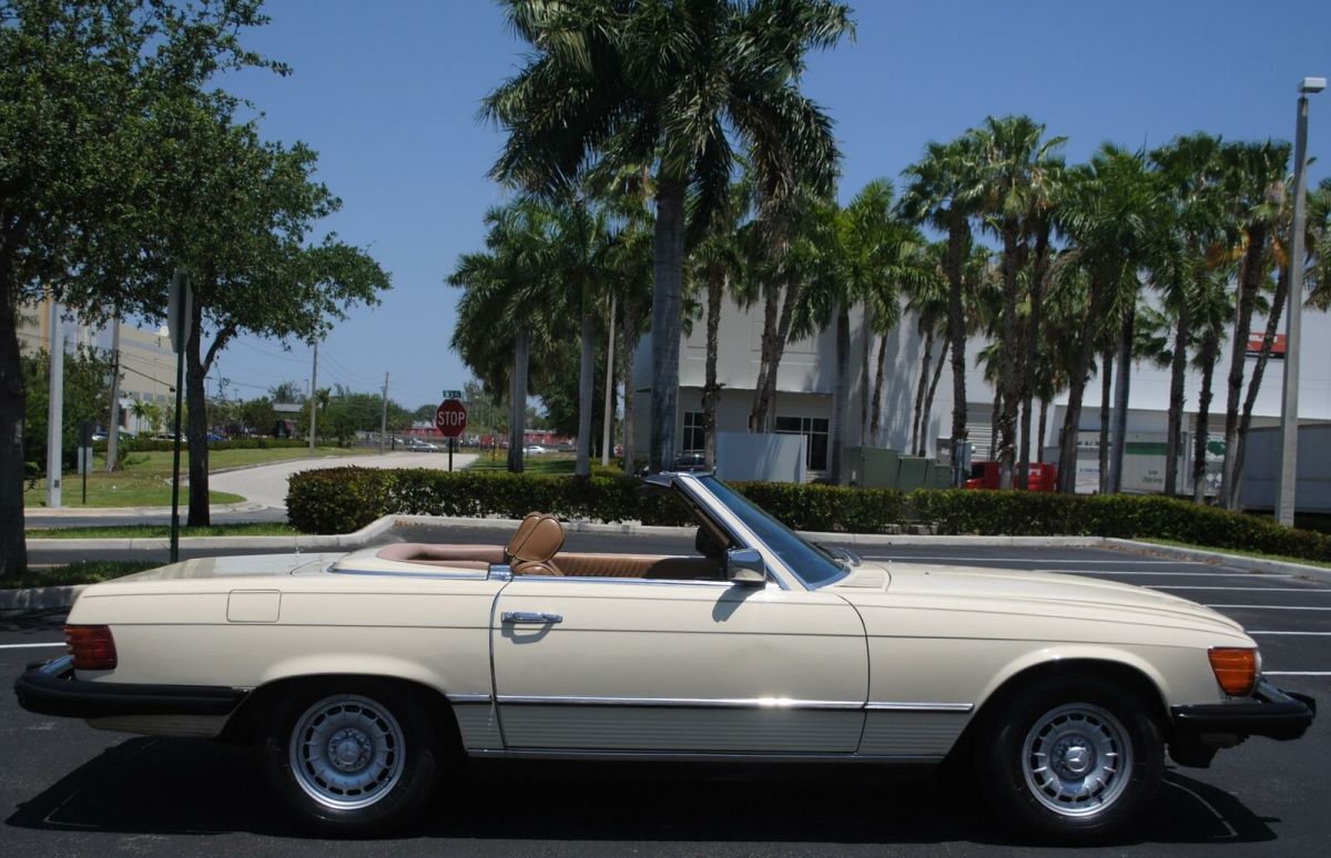 1983 Mercedes-Benz SL-Class Convertible - photo 4