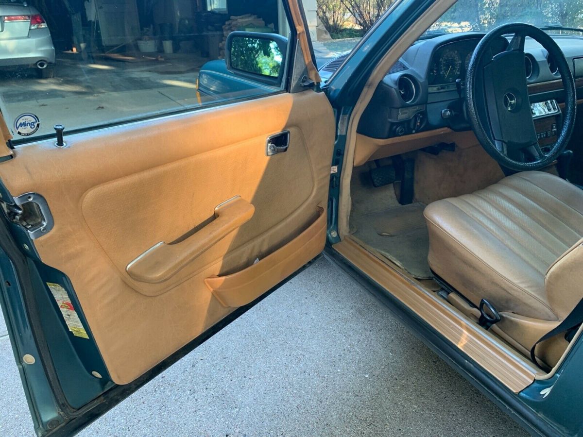 1983 Mercedes-Benz 300-Series - photo 13