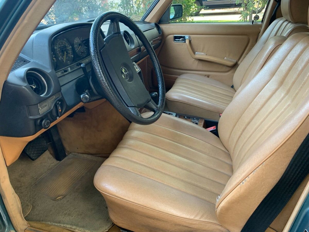 1983 Mercedes-Benz 300-Series - photo 8