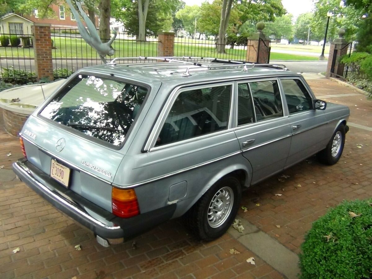 1983 Mercedes-Benz 300-Series - photo 5