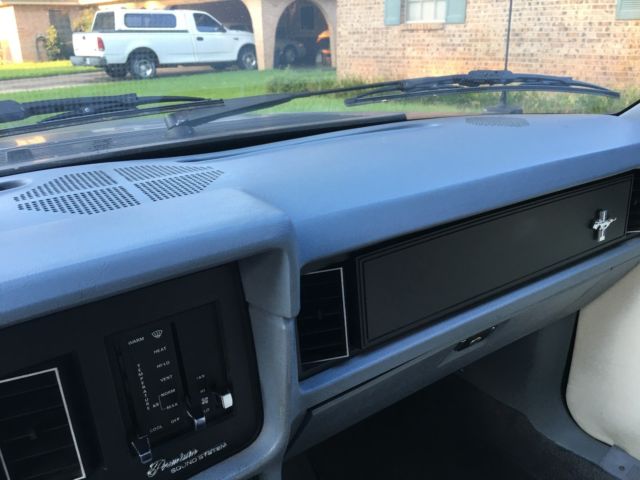 1983 Ford Mustang GLX - photo 10