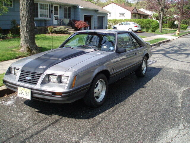 1983 Ford Mustang Black Magic Trim - photo 2