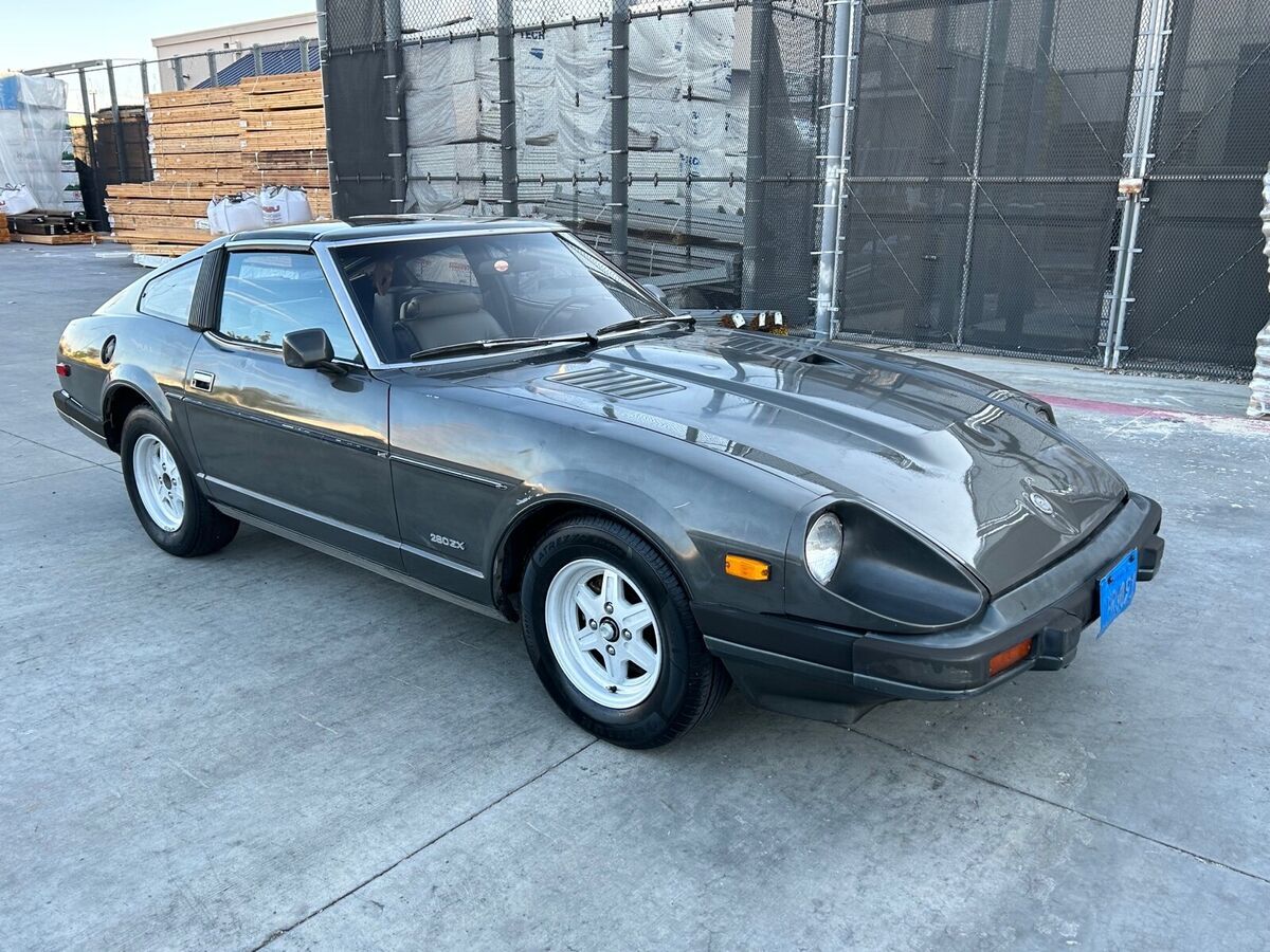 1983 Nissan 280ZX - photo 4