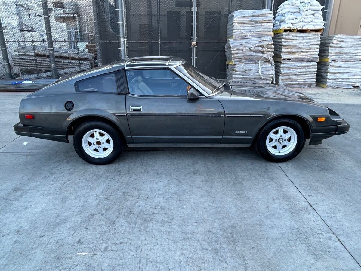 1983 Nissan 280ZX - photo 5