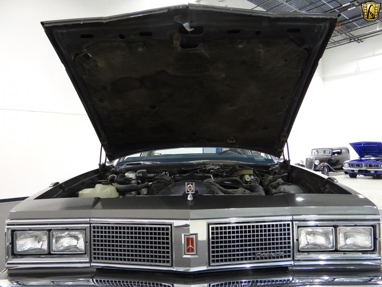 1983 Oldsmobile Ninety-Eight Regency - photo 9